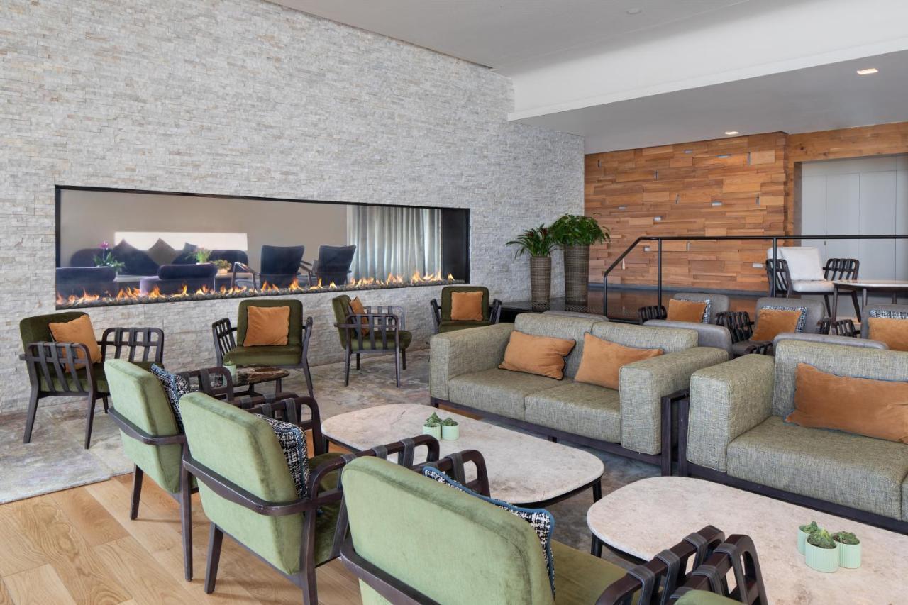 Дом для отпуска Домик в фруктовом саду Kiryat Anavim Экстерьер фото The lounge at the airport